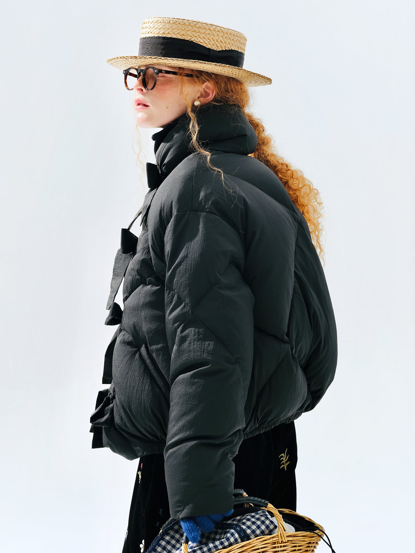 Bow-Accent Down Jacket imakokoni 2025 Winter Sweet Style Thickened Warm Black Short Women's Outerwear