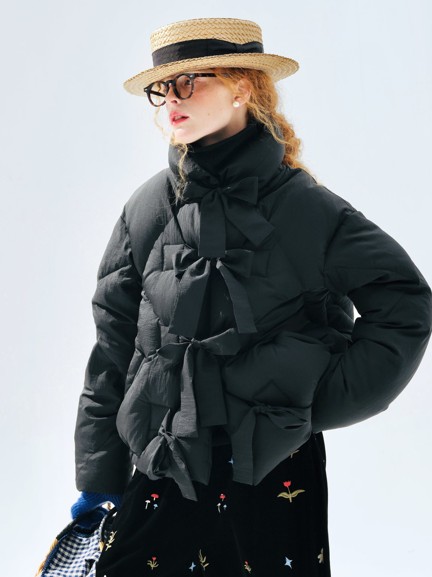 Bow-Accent Down Jacket imakokoni 2025 Winter Sweet Style Thickened Warm Black Short Women's Outerwear
